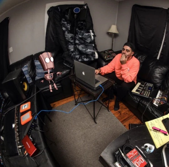 This 7 Inch Vinyl is brand new.Format: 7 Inch VinylThis item's title is: AfterburnerArtist: J57Label: FIVESE7EN MUSICBarcode: 754003285550Release Date: 5/20/2022