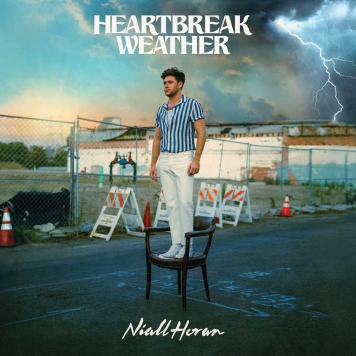 Show: The Encore (Red & Gold Vinyl/2LP) & Heartbreak Weather (5 Year Anniversary) (Baby Blue LP Vinyl) & Heartbreak Weather