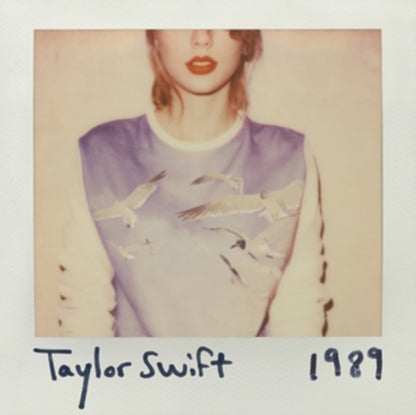 This is a 4 CD SKU bundle.
1.This CD is brand new.Format: CDMusic Style: Rock & RollThis item's title is: Fearless (Taylor's Version) (2CD)Artist: Taylor SwiftBarcode: 602435845098Release Date: 4/9/2021
2.This CD is brand new.