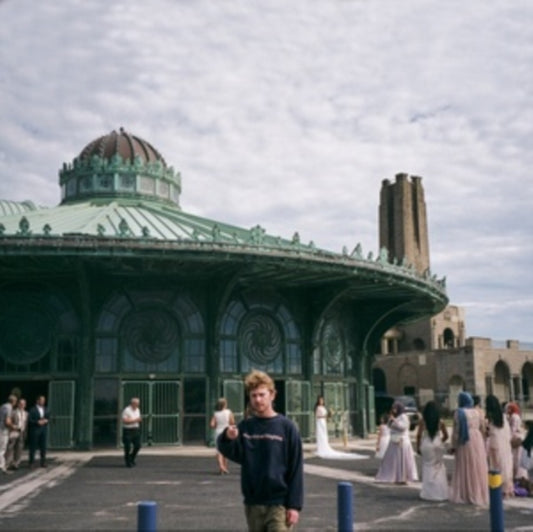 This LP Vinyl is brand new.Format: LP VinylThis item's title is: I Looked Out (Green Opaque LP Vinyl)Artist: Greg FreemanBarcode: 840381600631Release Date: 8/22/2025