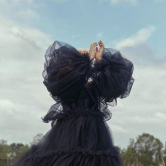 This LP Vinyl is brand new.Format: LP VinylMusic Style: DowntempoThis item's title is: OicheArtist: FearsLabel: TULLEBarcode: 5070000170503Release Date: 5/7/2021